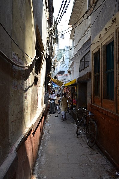 File:Varanasi (8717528626).jpg