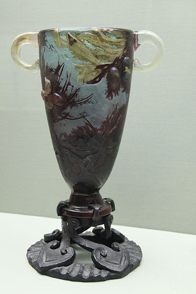 File:Vase canthare Prouvé.jpg