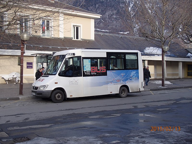 File:Vehixel Cytios 30 - Cœur de Maurienne Bus (Saint-Jean-de-Maurienne).jpg