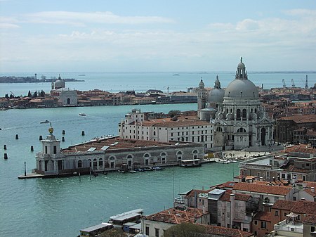 Tập tin:Venezia-punta della dogana.jpg