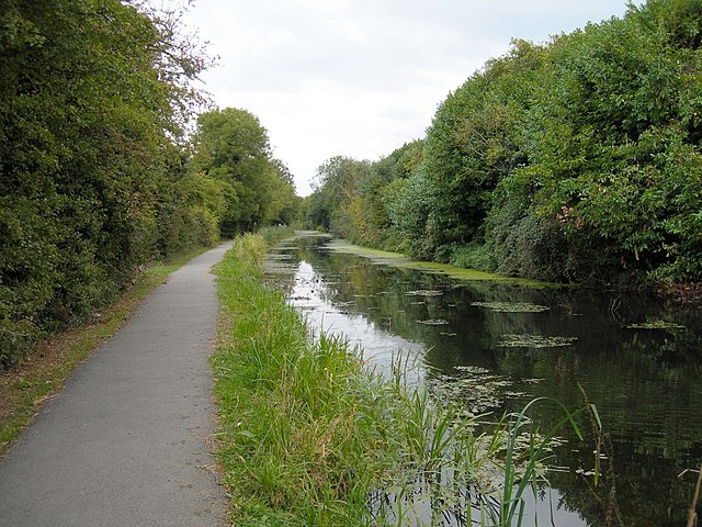 The canal near Rushey Platt, Swindon