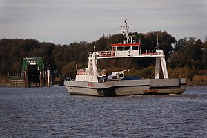 Wischhafen (Ship) 2011-by-RaBoe-22.jpg