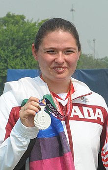 XIX Commonwealth Games-2010 Delhi (Bayanlar) Okçuluk Bireysel Yerleşkesi Kazananları, Kanada DM Jones (Gümüş) .jpg