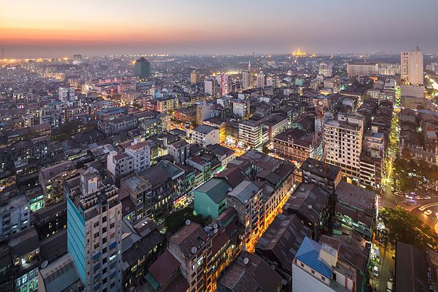 Image: Yangon downtown at night