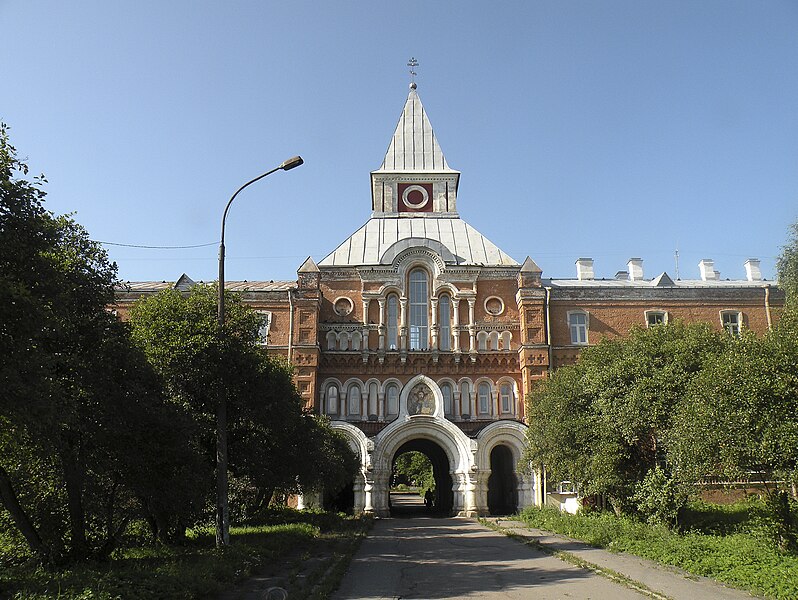 Свято троицкий приморский. Приморская Троице-Сергиева пустынь СПБ. Сергиева Приморская пустынь Стрельна. Свято-Троицкая Сергиева пустынь в Стрельне. Троицкая Сергиева пустынь СПБ.