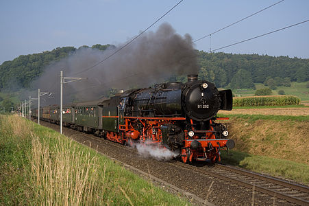 Steam locomotive 01 202 pulling the Nostalgie-Rhein-Express towards Otelfingen