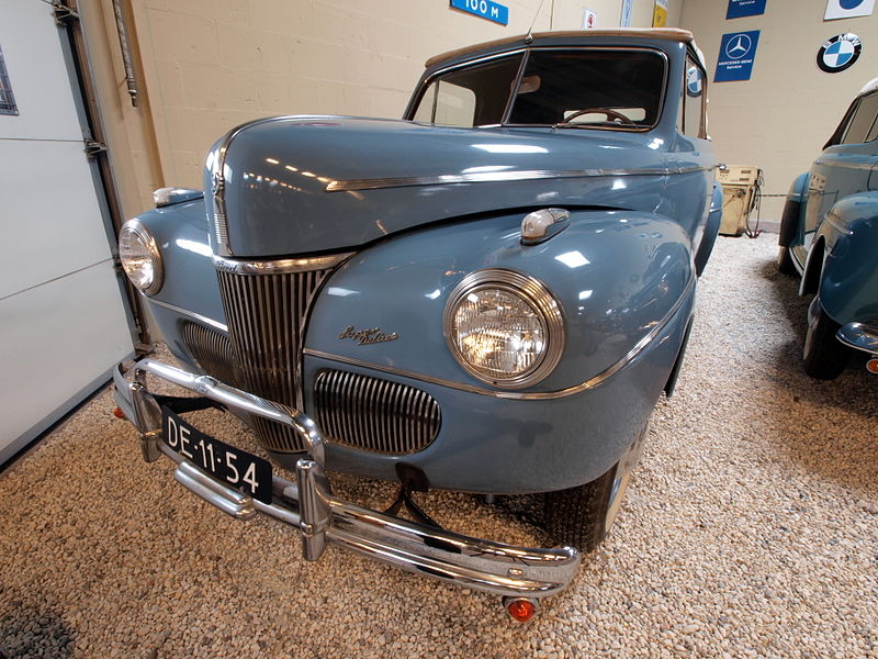 File:1941 Ford 76 Club Cabriolet pic9.JPG