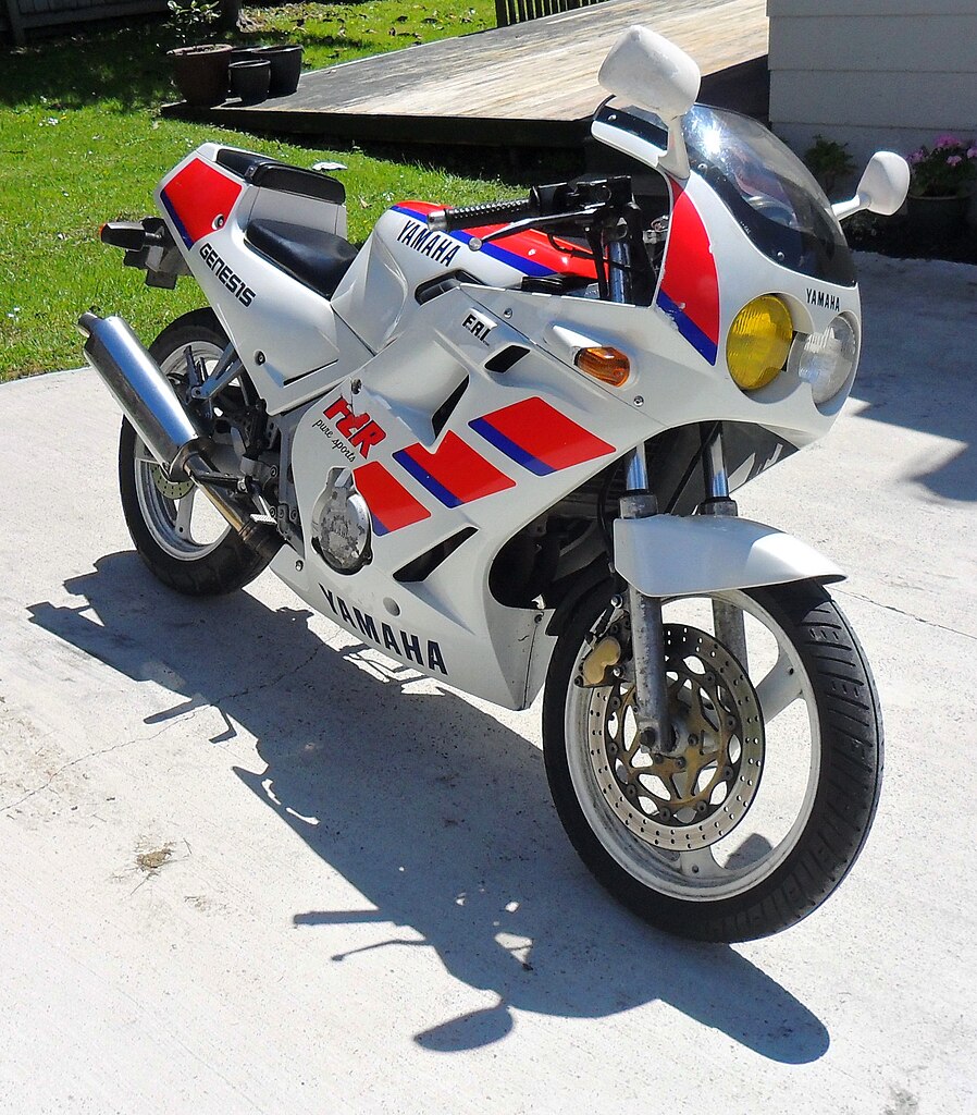 File:1988 FZR 250 2KR.jpg - Wikipedia