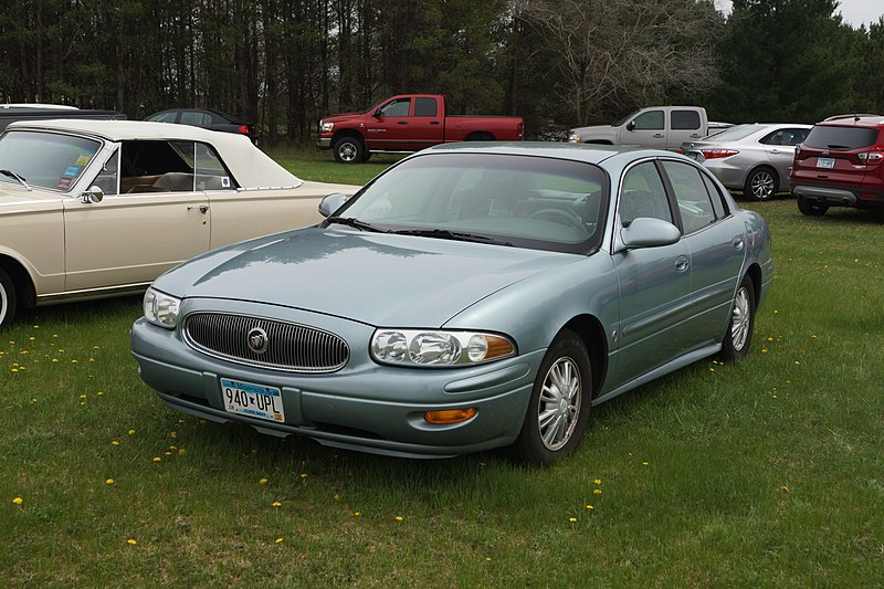 File:2003 Buick LeSabre Custom (34326707616).jpg