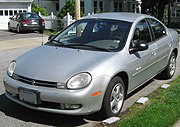 Segunda geração do Plymouth Neon, também conhecido como Dodge Neon de 1999, último modelo produzido pela companhia.