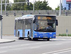 88-as busz a kelenföldi végállomás előtt