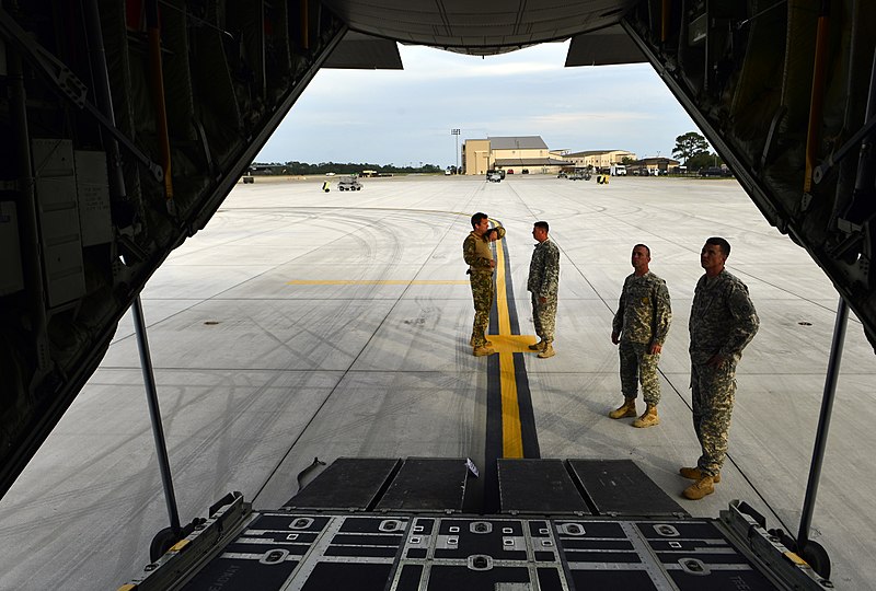 File:A British Royal Air Force (RAF) loadmaster speaks with U.S. Soldiers assigned to the 82nd Airborne Division before transporting an M142 High Mobility Artillery Rocket System on a RAF C-130J Hercules aircraft 130429-F-IO684-057.jpg