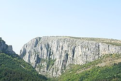 Een kőkapu - Panoramio.jpg