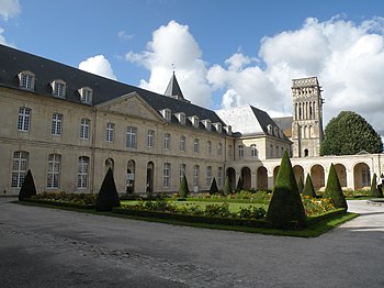 Fachada de la iglesia abacial de la Trinidad, Caen