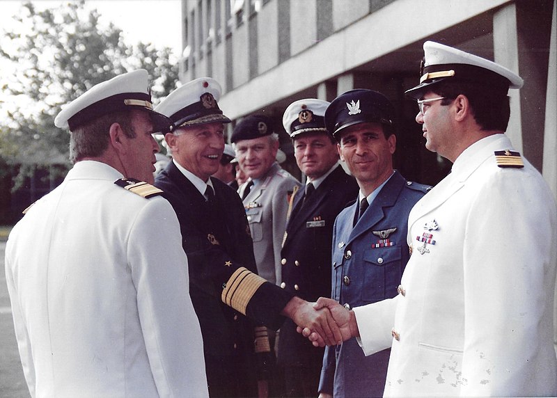 File:AdmMannLiorMargolinJune1990.jpg