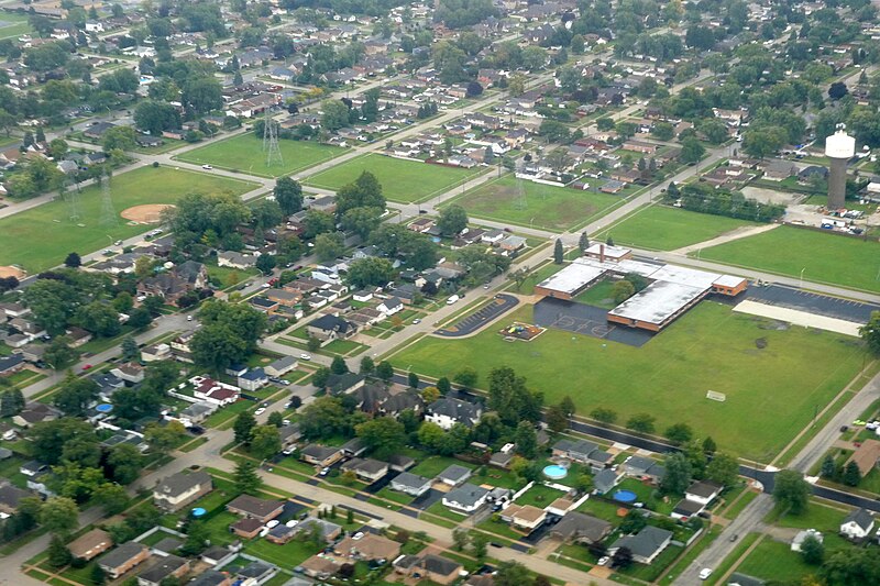 File:Aerial view of Bridgeview, Illinois, September 2023.JPG