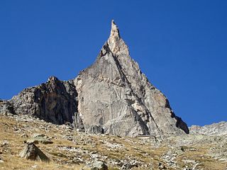 <span class="mw-page-title-main">Aiguille Dibona</span> Mountain in French Alps