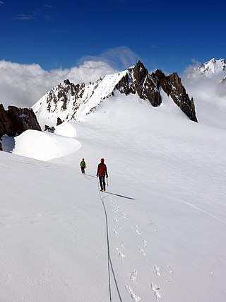 <span class="mw-page-title-main">Aiguilles Marbrées</span> Mountain peak in the Mont Blanc massif