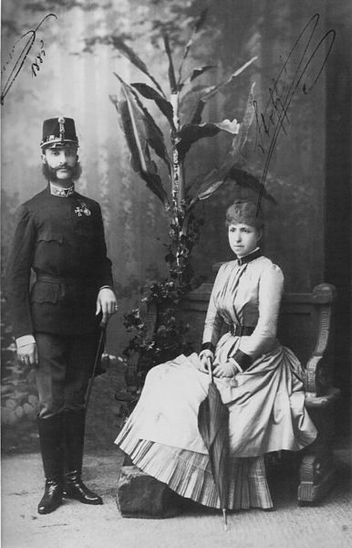 File:Alfonso XII with his second wife.jpg