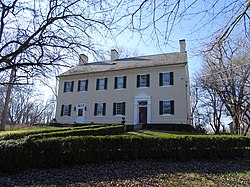 Antietam Hall poblíž Hagerstown, Maryland.jpg