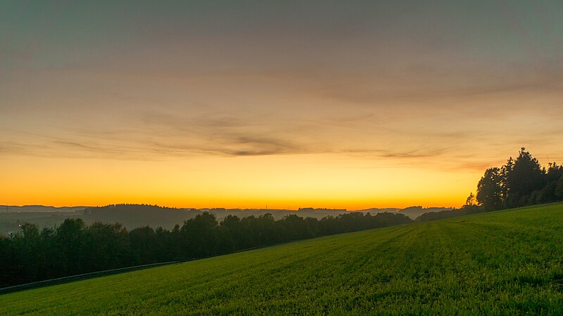 File:Austrian sunset (35573826026).jpg