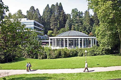 Baden-Baden-Caracalla-Therme-01-2005-gje