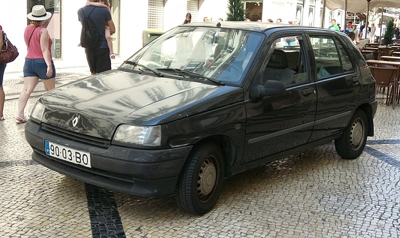 File:Black Renault Clio 1997.jpg