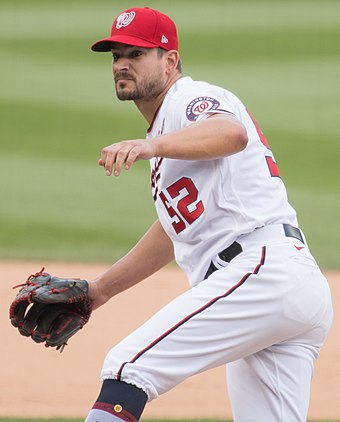 Hand with the Nationals in 2021