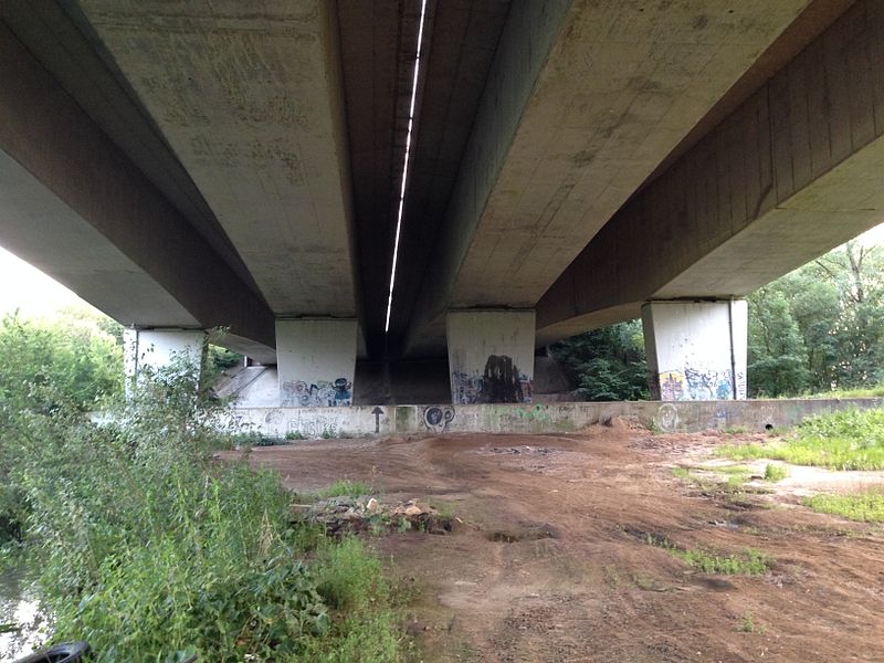 File:Brug E34 Oelegem.JPG