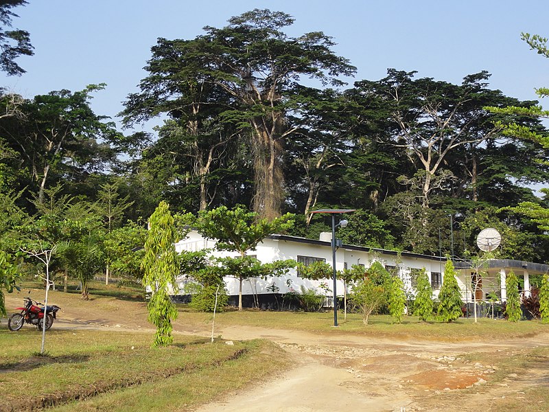 File:CARI HQ in Suakoko, Bong county, Liberia - panoramio.jpg