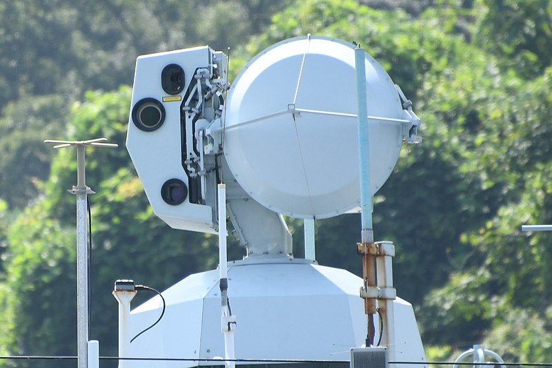 File:CEROS 200 FC radar on board HMCS Ottawa(FFH-341) at JMSDF Maizuru Naval Base August 24, 2019 01.jpg