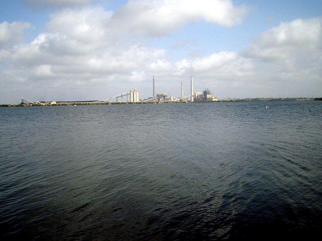 File:CPS Energy plant-kmf.JPG