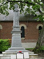 Monument aux morts[11]