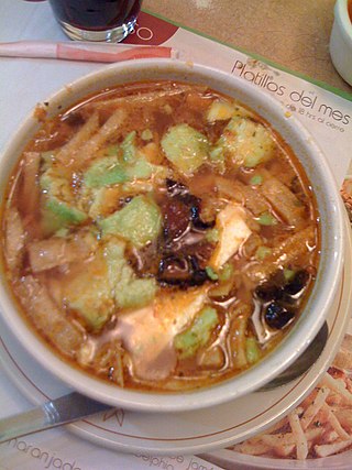 <span class="mw-page-title-main">Caldo tlalpeño</span> Chicken and vegetable soup in Mexican cuisine