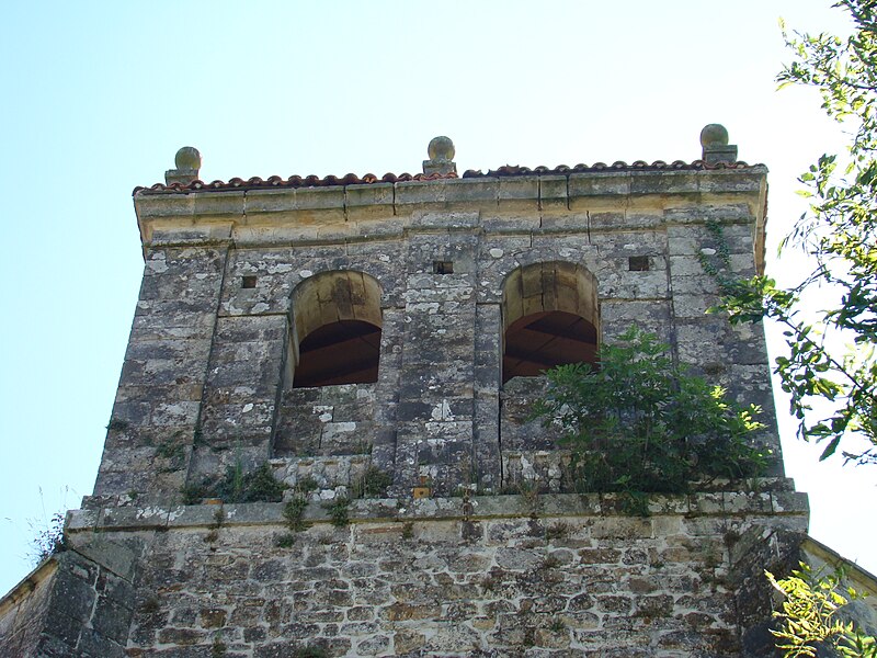 File:Cantabria Cicero iglesia San Pelayo torre detalle lou.JPG
