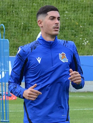 <span class="mw-page-title-main">Carlos Fernández (footballer, born 1996)</span> Spanish footballer