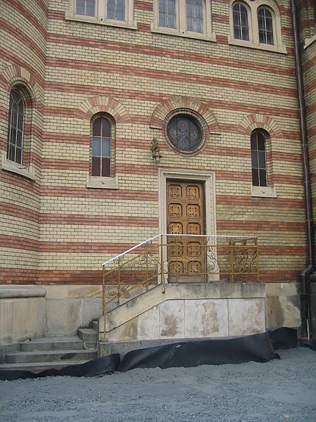 File:Catedrala mitropolitana din Sibiu13.jpg