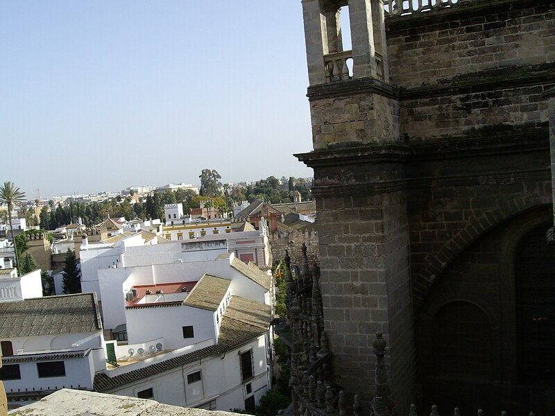 File:Cathedral sevilla exterior 09.JPG