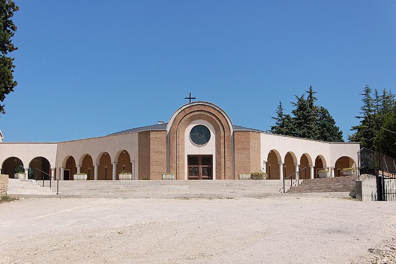 File:Chieti -Madonna delle Piane- 2011 by-RaBoe 064.jpg