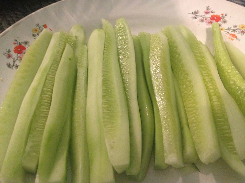 File:Chilling Cucumber.jpg