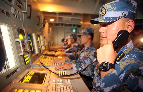 Weapon control station of Chinese Navy Ship Hengshui (572)