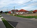 Čeština: Nové rodiné domy v Chotěšově. Okres Litoměřice, Česká republika. English: New family houses in Chotěšov village, Litoměřice District, Czech Republic.