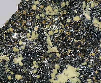 Chromite-478691.jpg