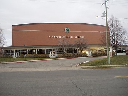 How to get to Clearfield High School with public transit - About the place