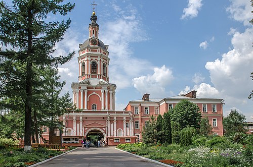 Г москва донская. Ансамбль Донского монастыря. Тихвинская Церковь Донского монастыря. Донской монастырь надвратная Церковь. Северные ворота Донского монастыря.