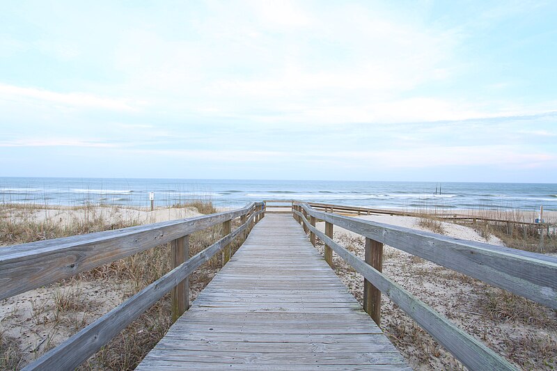 File:Desolate boardwalk (Unsplash).jpg