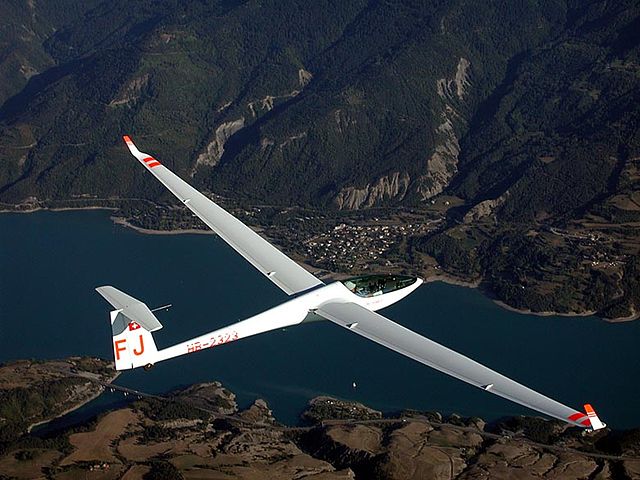 Glider (aircraft) - Wikipedia