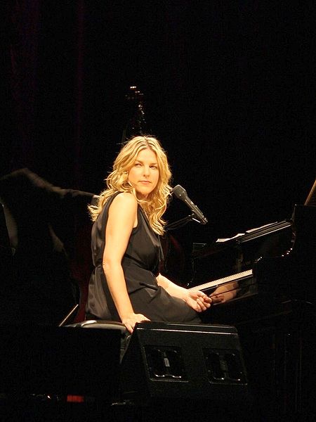 File:DianaKrall Cologne 2730.jpg