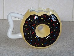 Doughnut-shaped mug