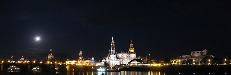 File:Dresden Panorama night 2008.JPG